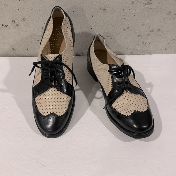 Aerosoles Accomplishment Black & Cream Spectator Oxfords - Size 11 - Picture 1 of 11